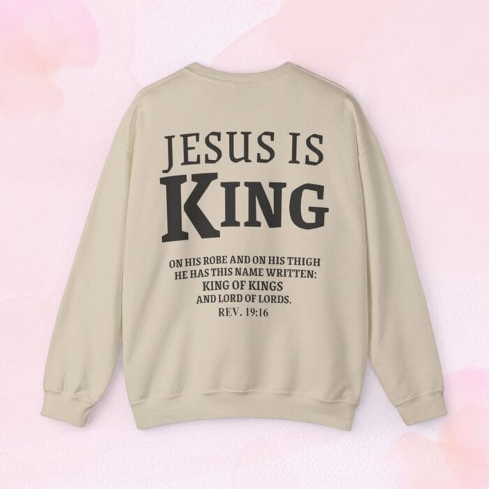 Jesus is king sweatshirt